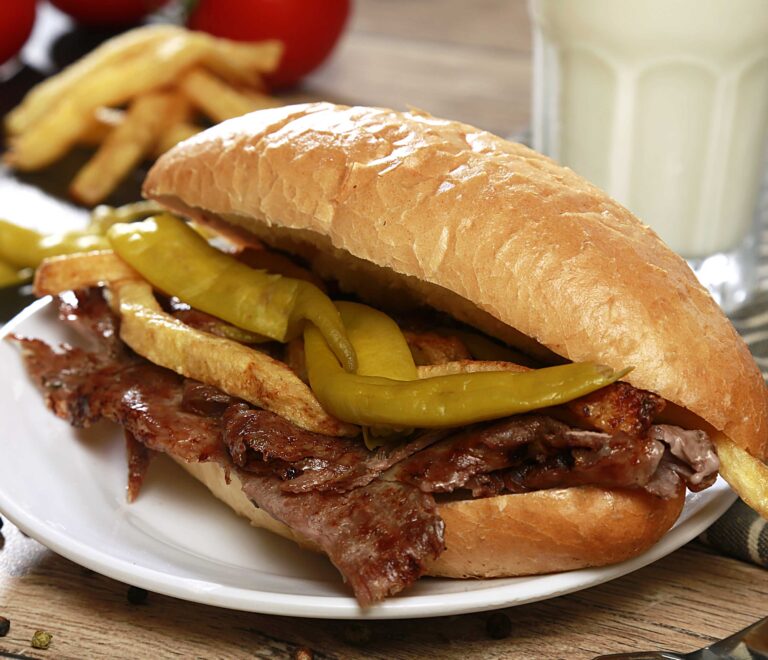 Yarım Ekmek Arası Et Döner